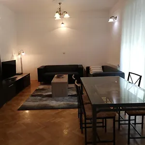 https://sugr-apartman.hotels-hajduszoboszlo-hungary.com
